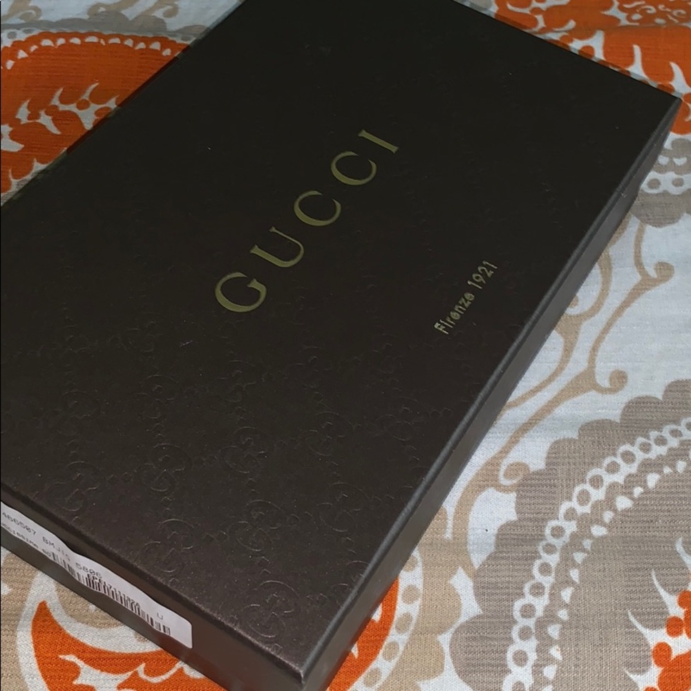 Box - Picture 3 of 4